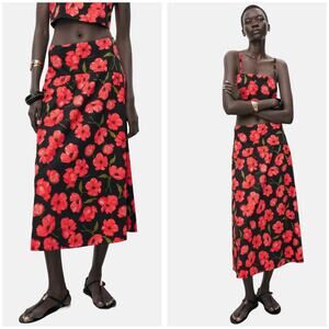 Mango Floral Print Flared A-line Skirt Size Small Black Rose Classic Chic